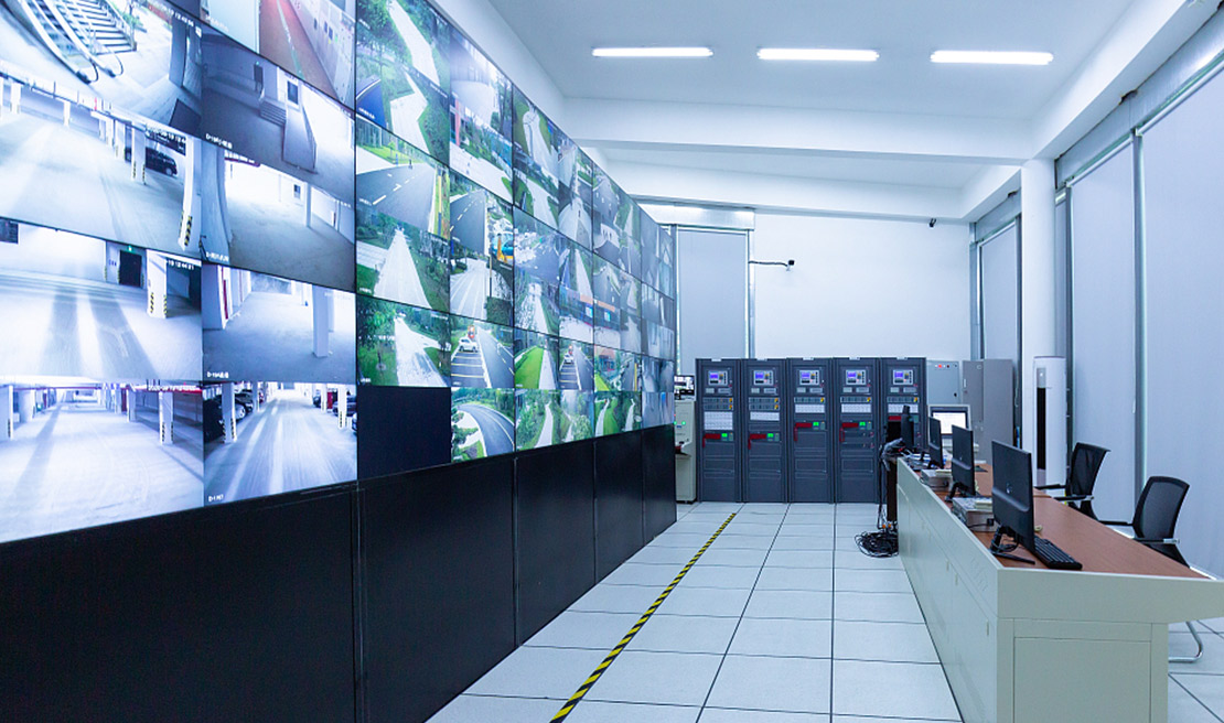 What is video wall controller? Why choose hardware-based video wall controller?